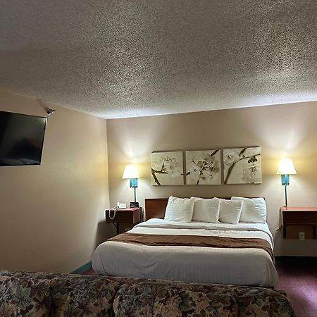 De Smet Super Deluxe Inn & Suites Eksteriør billede