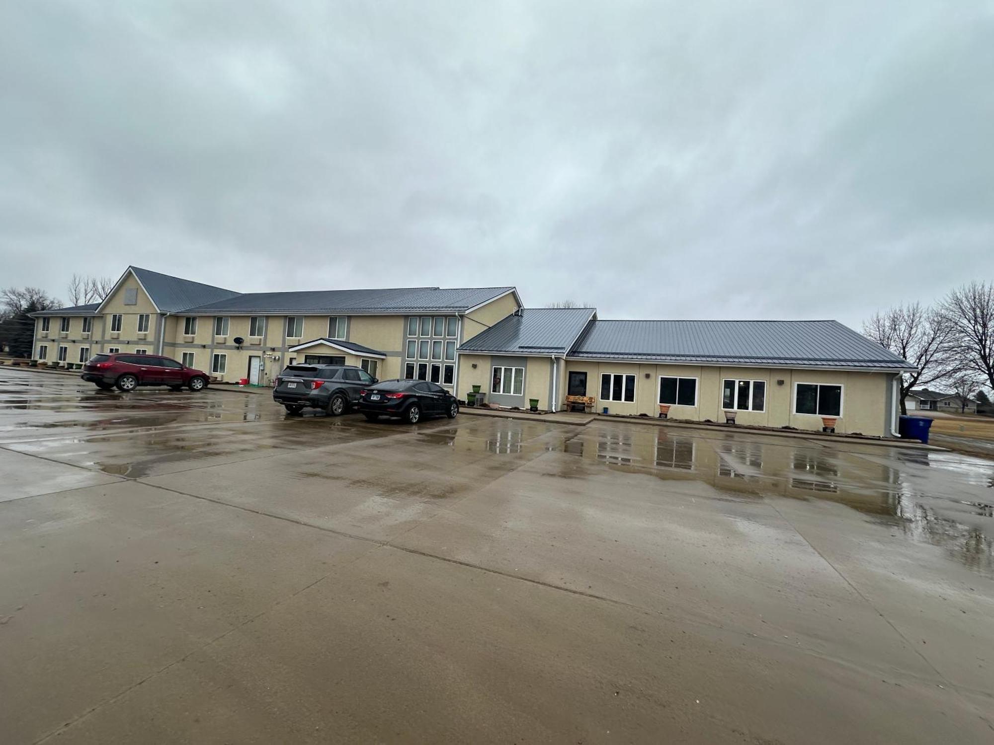 De Smet Super Deluxe Inn & Suites Eksteriør billede