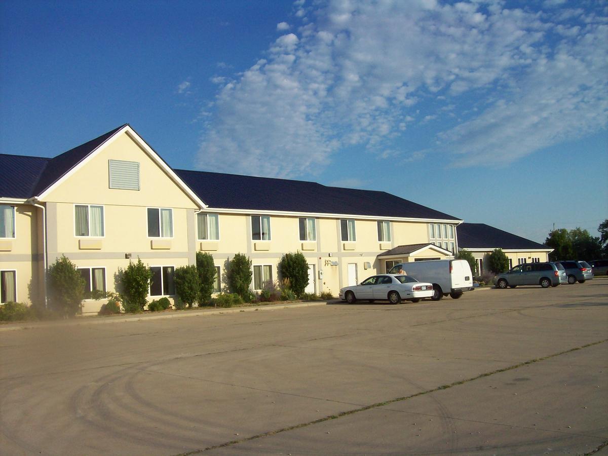 De Smet Super Deluxe Inn & Suites Eksteriør billede