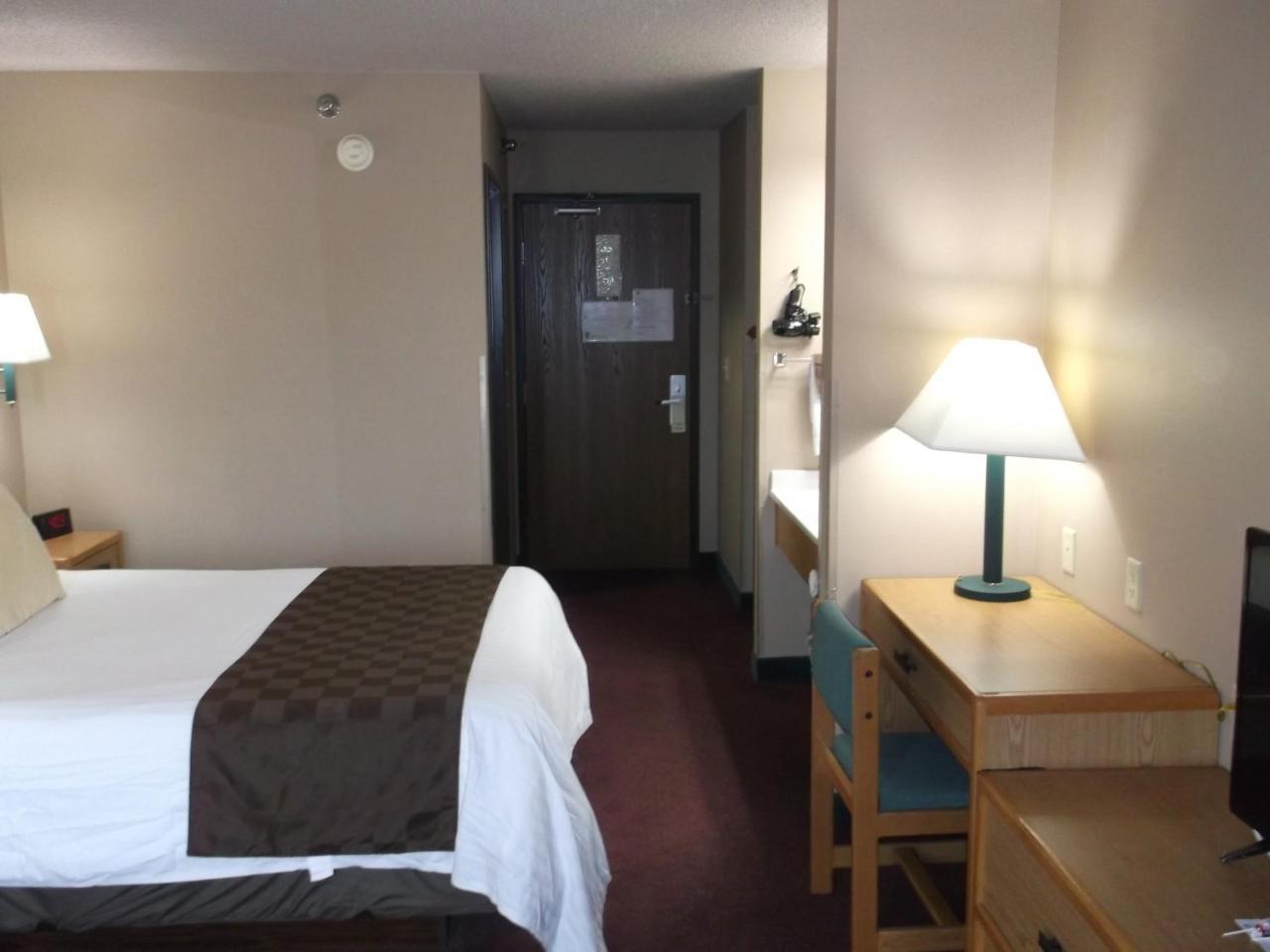 De Smet Super Deluxe Inn & Suites Eksteriør billede