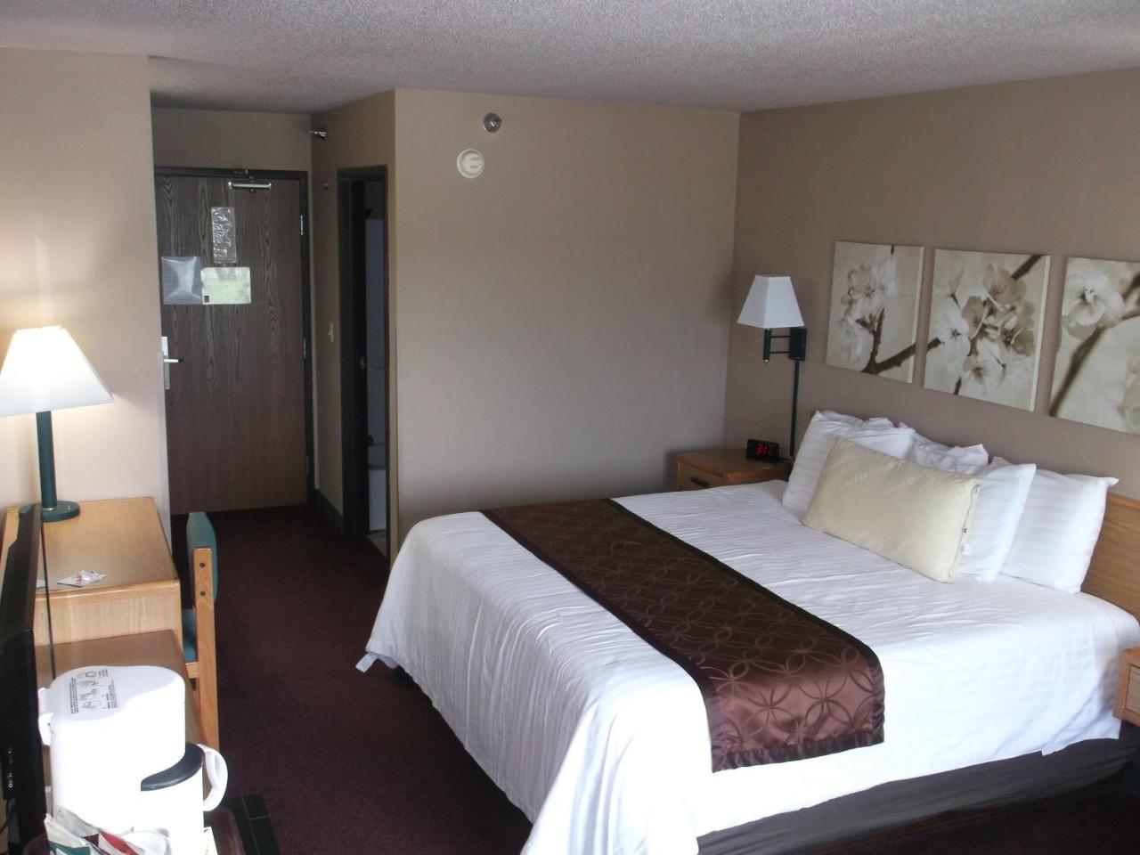 De Smet Super Deluxe Inn & Suites Eksteriør billede